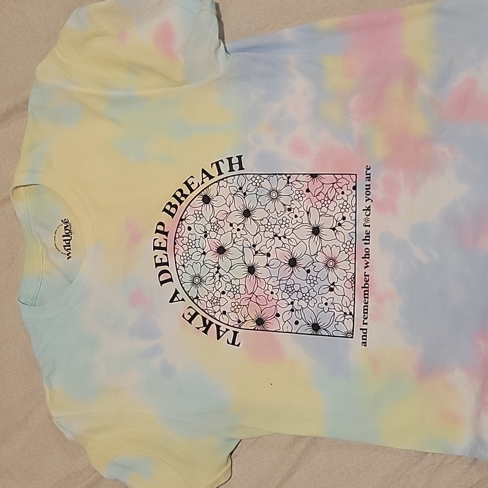 Wild Love Women's Size M Tee